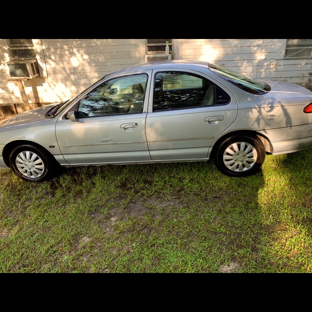 1999 ford contour.